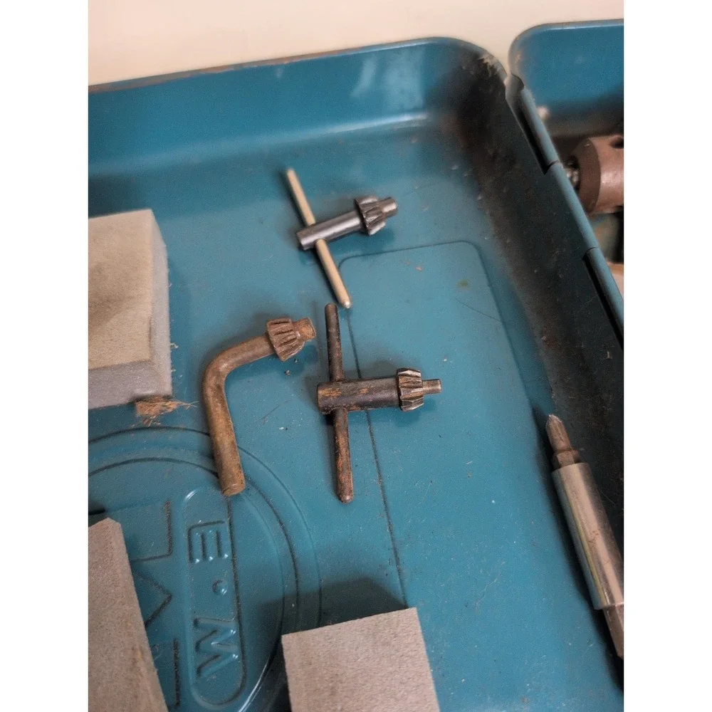 MAKITA 6012HD DRILL 9.6V, Case, Charger